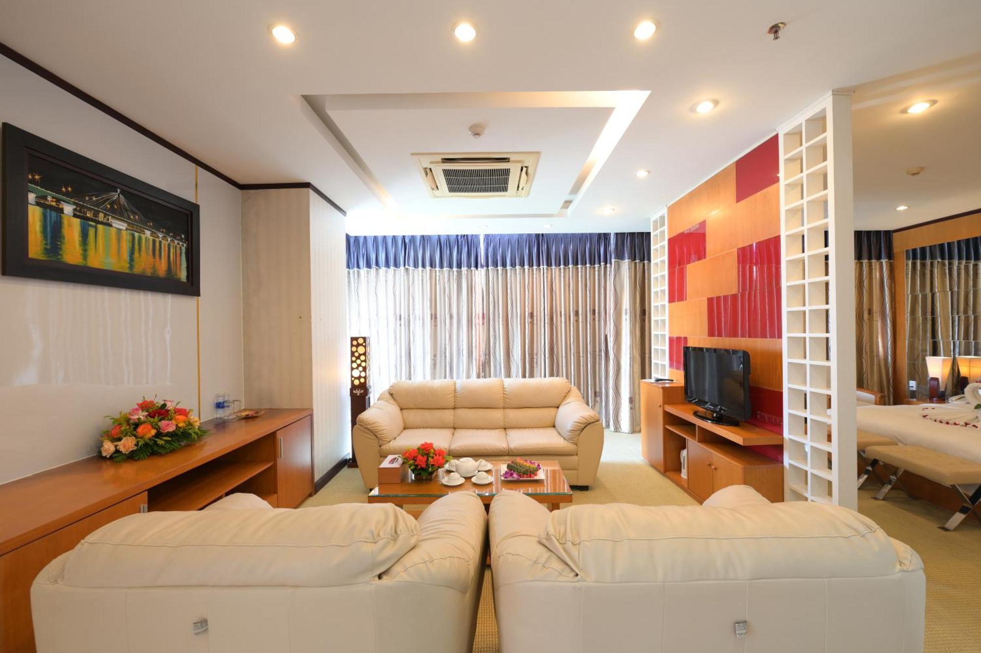 Danang Petro Hotel Экстерьер фото