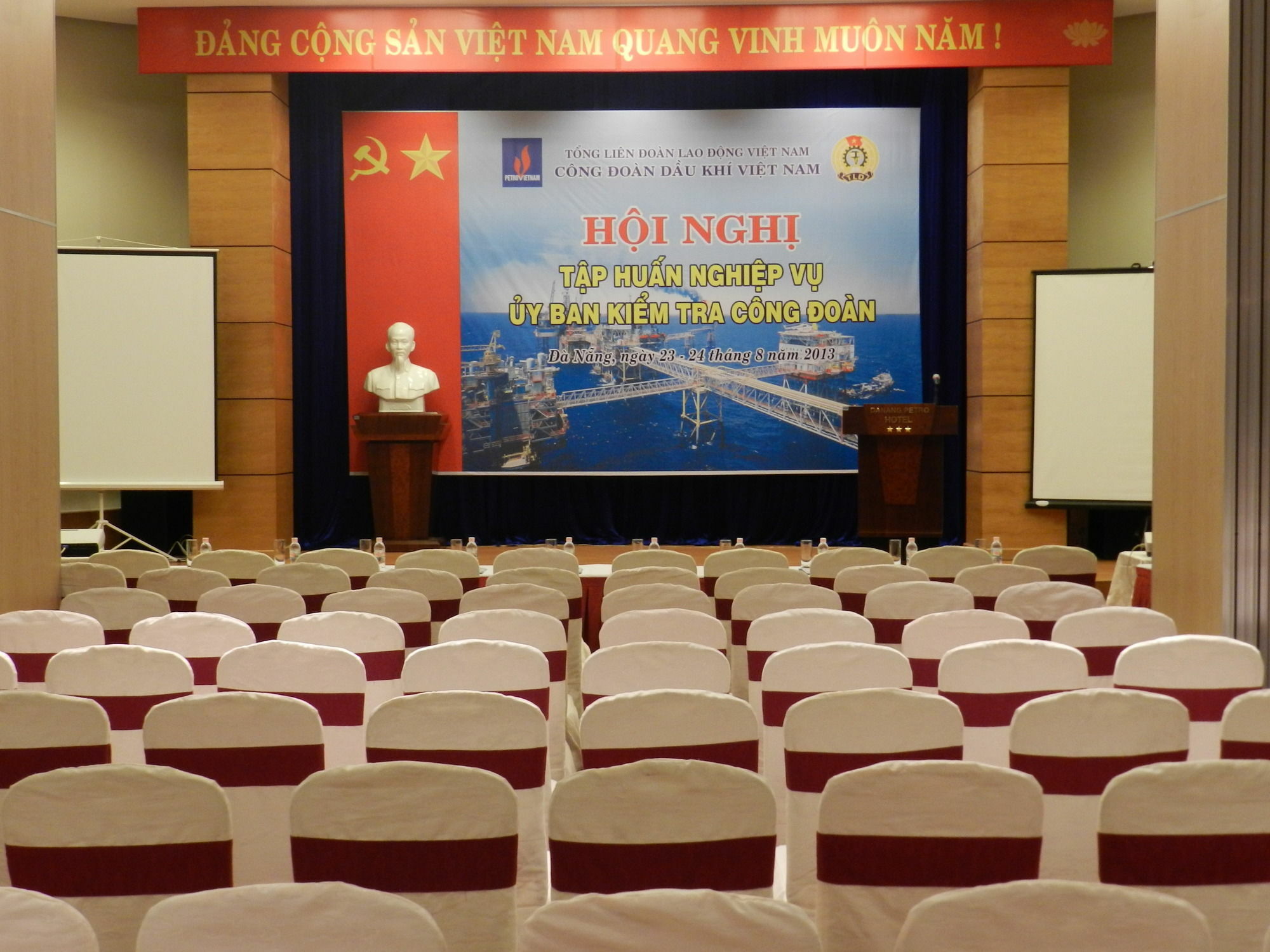 Danang Petro Hotel Экстерьер фото