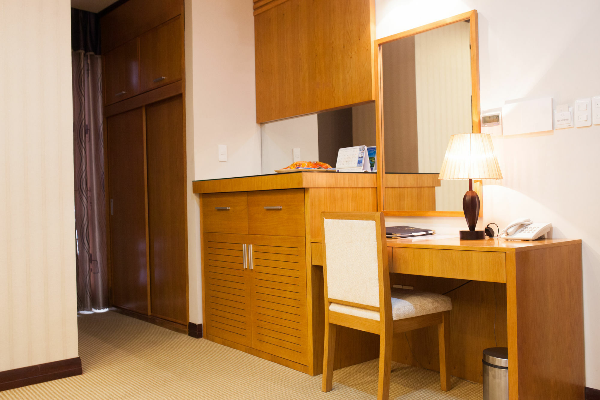 Danang Petro Hotel Экстерьер фото