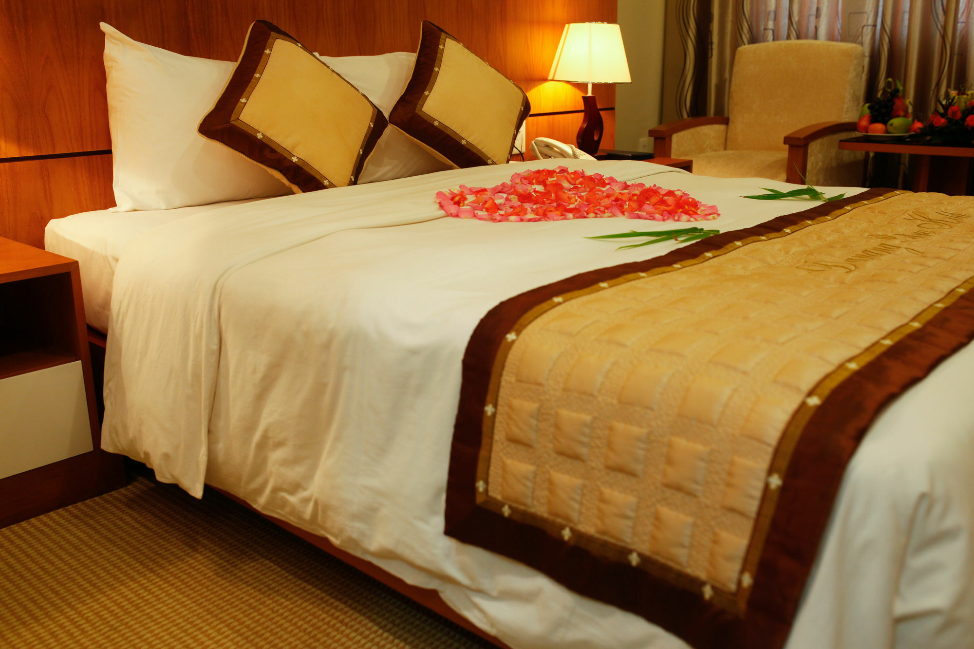 Danang Petro Hotel Экстерьер фото
