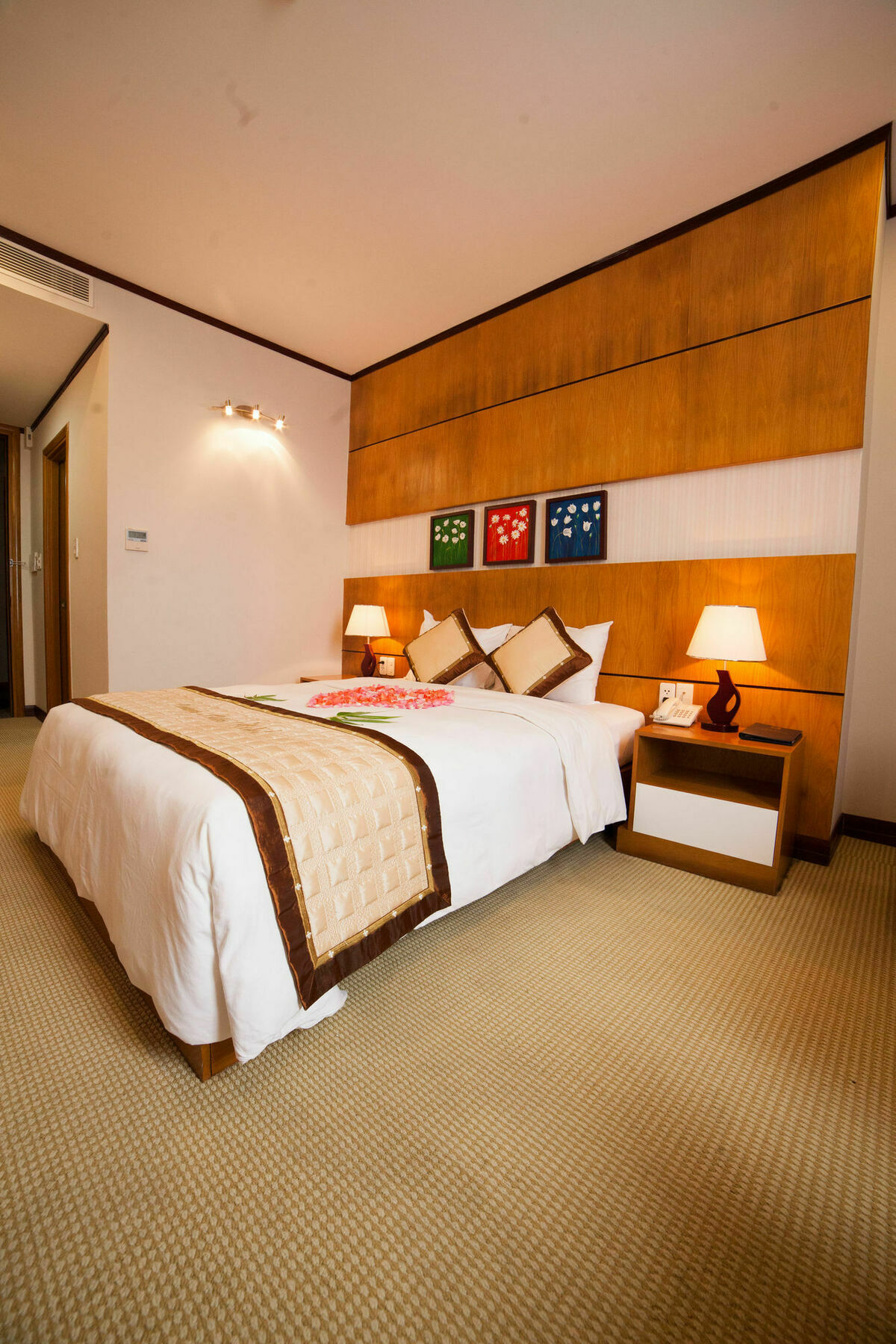Danang Petro Hotel Экстерьер фото